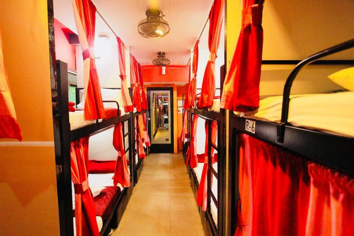 Town Hostel Mumbai - Ac Dormitory Exteriér fotografie